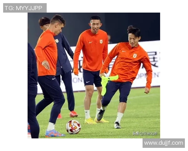 赛后分析:武汉足球队与杭州足球队球员个人能力全面对比与探讨