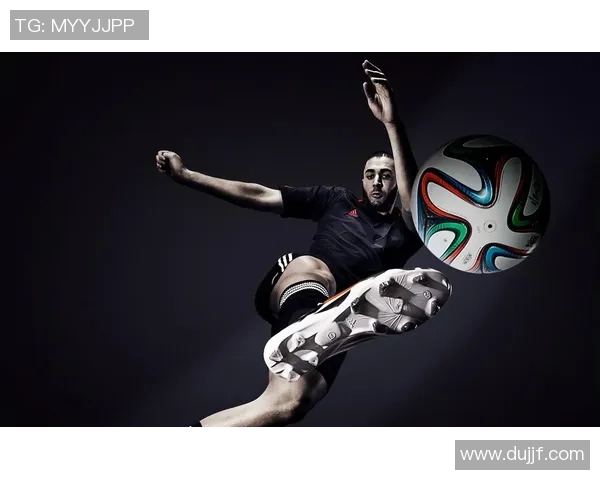 足球明星吉他秀视频精彩瞬间回顾与幕后花絮分享 足球明星吉他秀视频精彩瞬间回顾与幕后花絮分享