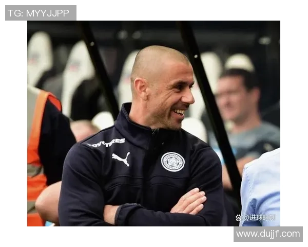 足球明星的标志性胡须风格与魅力解析及其对球迷的影响 足球明星的标志性胡须风格与魅力解析及其对球迷的影响