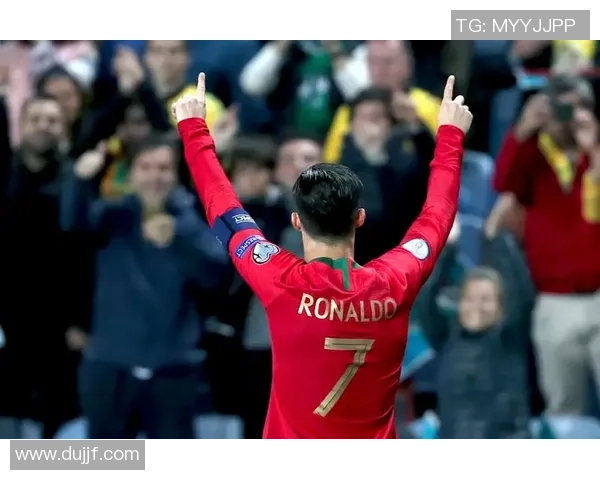 足球明星背后的力量:那些与母亲共同奋斗的感人故事 足球明星背后的力量:那些与母亲共同奋斗的感人故事