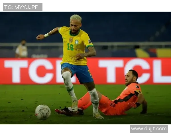 足球明星赛场祈祷瞬间捕捉展现信仰与希望的力量 足球明星赛场祈祷瞬间捕捉展现信仰与希望的力量